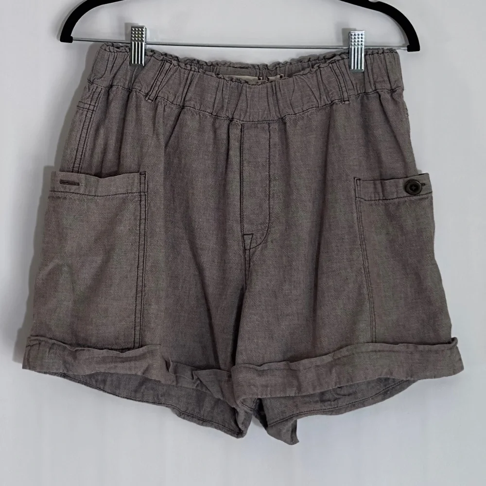 Gray Anthropologie HEI Women's Shorts‎ M
